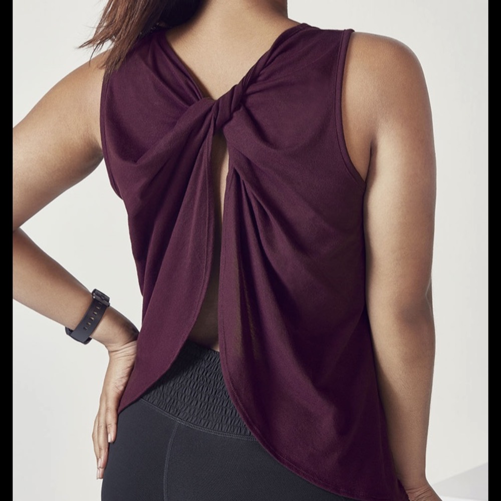 Fabletics tank plus matching sports bra